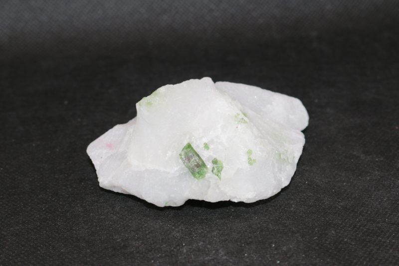 Spinelle Verte Cristallisée (grand modèle) – Image 2