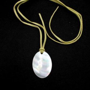 Collier Nacre Blanche