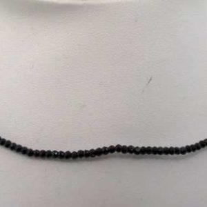 Collier fin Spinelle