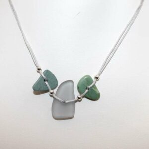 Collier Fil Polyester Vert d'Orezza et Verre