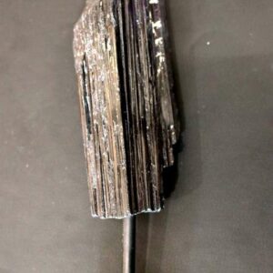 Tourmaline Noire sur socle