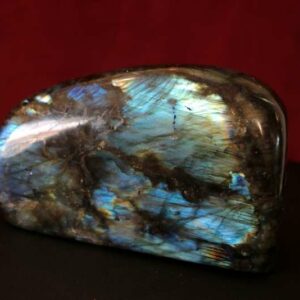 Labradorite 881 g