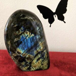 Labradorite 791 g