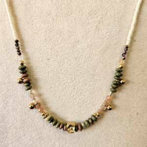 Collier Unakite et Fleur dorée