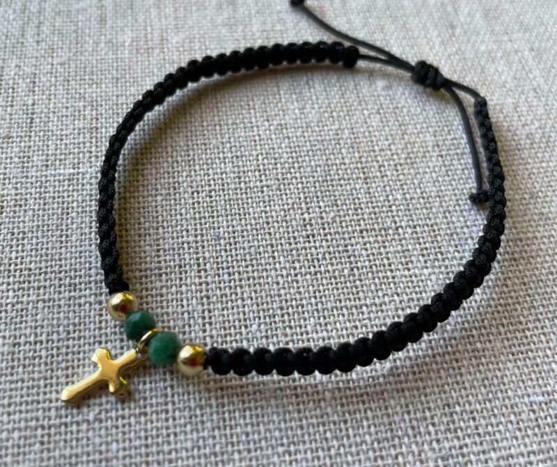 Bracelet Croix dorée et Emeraude – Image 2