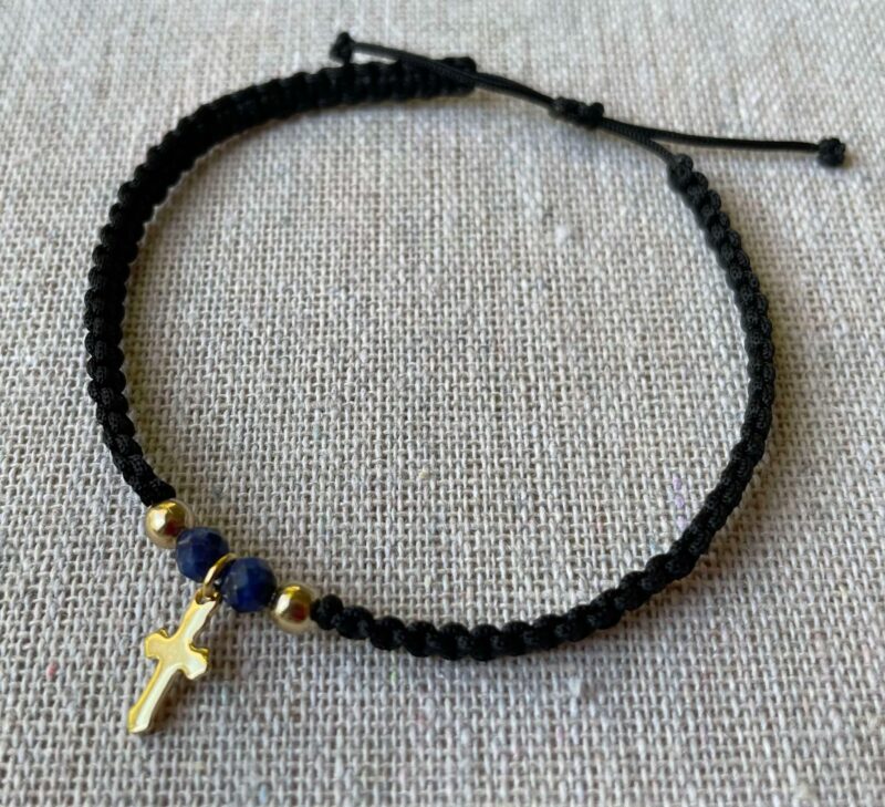 Bracelet Croix dorée et Lapis Lazuli – Image 2