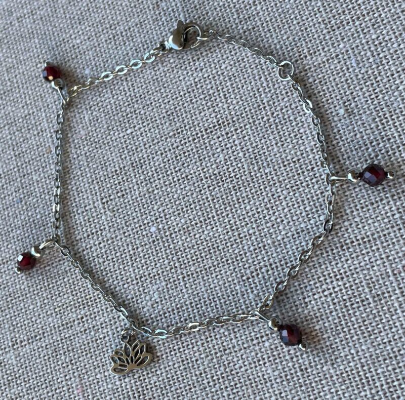Bracelet Grenat et Lotus argenté