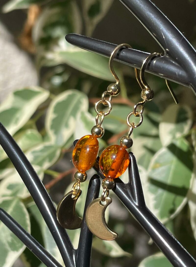 Boucles d'Oreille Ambre et Lune dorée