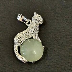 Pendentif Léopard Jade