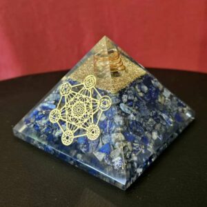 Pyramide Orgone Métatron en Lapis Lazuli