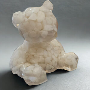 Ourson Orgone en Quartz Neige